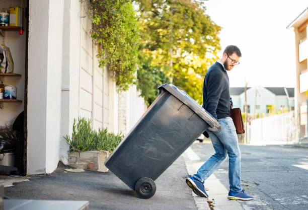 Best Professional Junk Removal  in Montezuma, IA